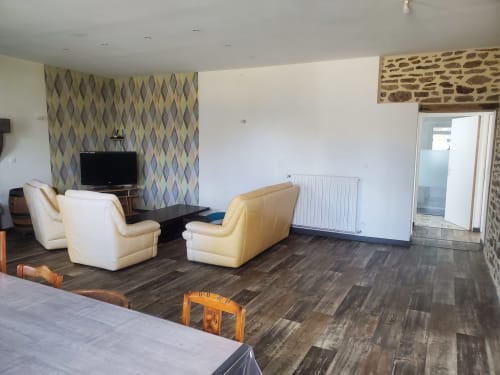 Gîte De Louvegan - Gîte de groupe, 14 personnes, Gorron, Mayenne, Laval, Piscine, Piscine couverte, Campagne