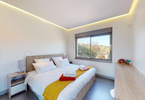 Villa Les Bougainvilliers-Sanary sur Mer-Portissol-8 people-holiday villa-seasonal rental-holiday rental-heated swimming pool-air conditioning-modern house-holidays-var-JC Conciergerie-double bedroom
