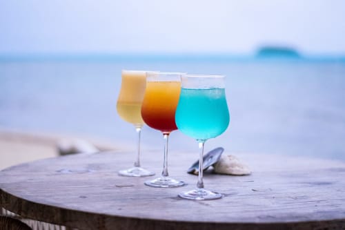 Polynésie Tahiti Bora Bora French Polynesia lagoon lagon hotel avec plage restaurant beach bar spa 