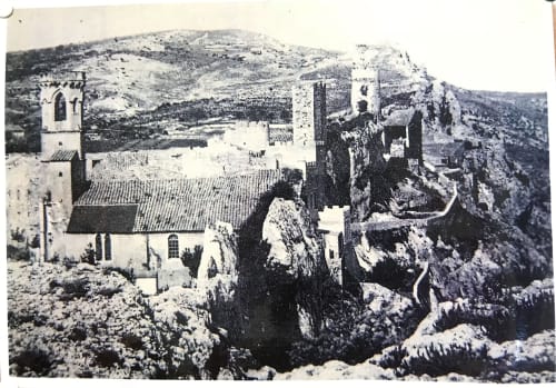 Ancienne carte postale d'Aiguèze @ La Sarrasine Gîtes de vacances & more Le Comptoir des Sarrasins Restaurant Produits locaux & Idées cadeaux Aiguèze @ Les Gorges de l'Ardèche