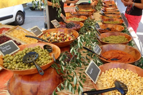 Marché de Giens - VacancesGiens location saisonnière d'appartement -  proche de l'appartement La Girelle