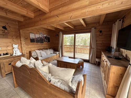 location la Joue du loup, Oreeduloup, montagne, ski, chalet Japp'loup 10/12 personnes, chalet Grand Loup 14/16 personnes, studio ptilou B36, melezes des chaumates