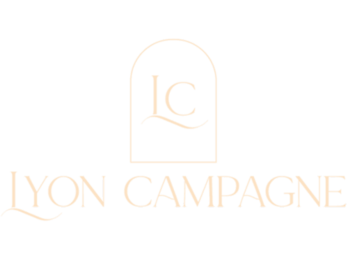 Logo version complète dorée à Lyon Campagne