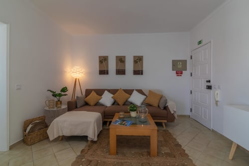 living area | Sand & Sea Apartment – Modern Living with Ocean Views
