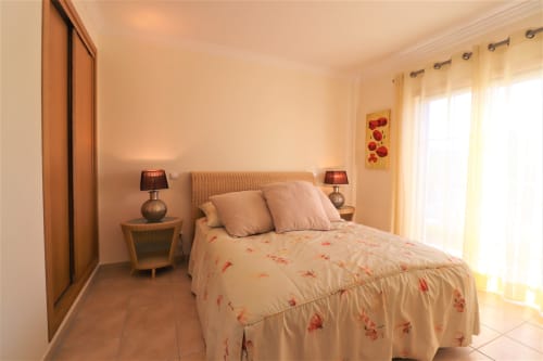 bedroom | Apartment Rosal CB – Cozy Beachside Stay in Albufeira