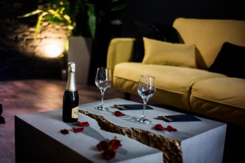 Love Suite & SPA - Le LOFT - Royan Médis - Terrasse et salon de jardin - balnéo spa - séjour romantique - séjour en couple - 