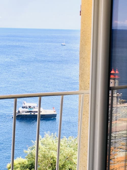 Vue mer appartement en location Citadelle Bastia; séjour vacances en Corse