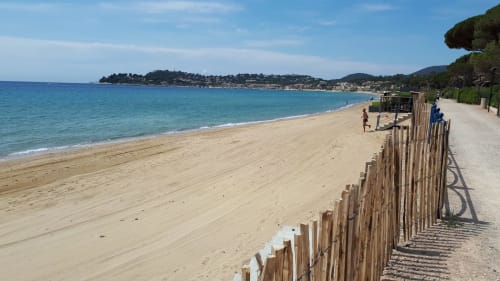 plages-a-quelques-metre-de-lhotel-le-golfe-bleu