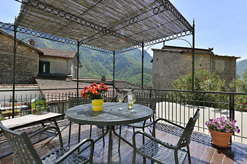 La Casa dei Nonni | Agriturismo a Castelbianco (SV) | Camere & Appartamenti