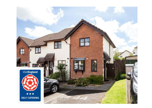 Outside view of 44 Meadow Rise, St Columb Major. Picture credit - Cornish Holiday.