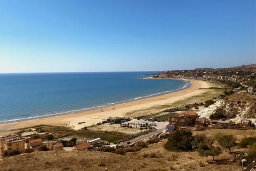 Appartamento costiero Stella Marina con vista sulla spiaggia sabbiosa e sul blu Mar Mediterraneo a Porto Empedocle, Agrigento, Italia