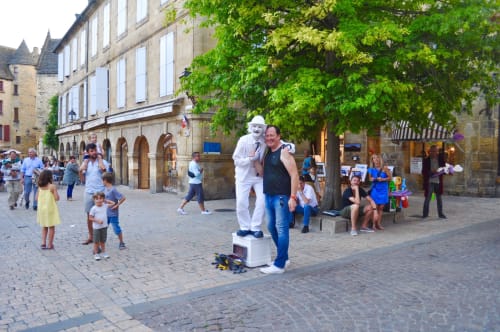 Sarlat - Cité médiévale - Chambres d’hôtes Ô Clair de Lune - Charlie Chaplin - Mime