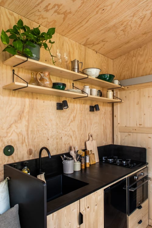 L'Atelier Tiny House - La kitchenette pour des repas en amoureux