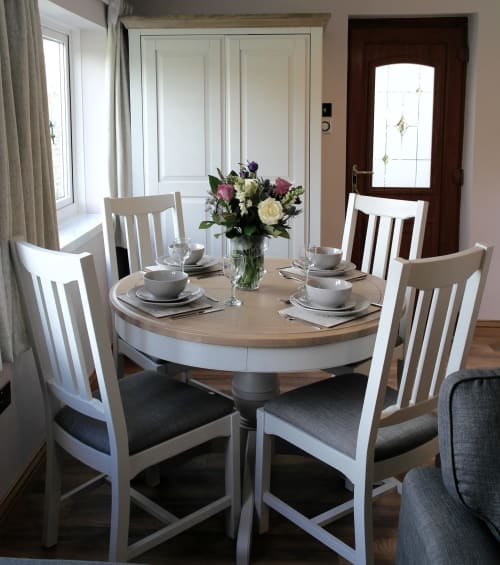 4 seater dining table wardrobe 