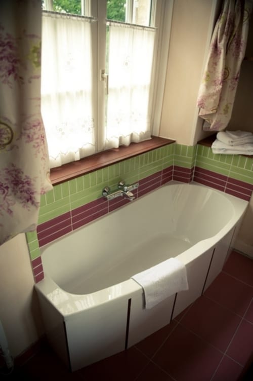 plant festival, bures sur yvette, room, hotel
