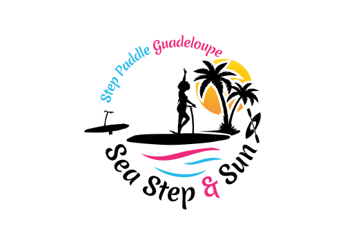 Logo Step Paddle Guadalupa con tavola da stand-up paddle, palme, sole e onde a Port-Louis