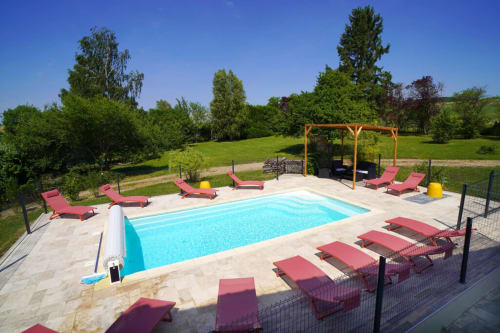 location maison bourgogne Yonne famille padel enfants piscine grand groupe cousinade 15 personnes week-end gîte