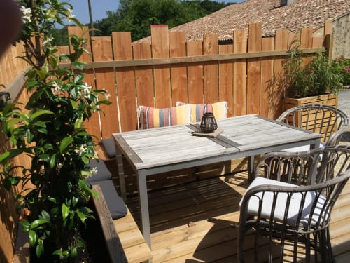 Terrasse Gite Loupiac 4 personnes avec piscine chauffée Domaine des Dourneaux Salleboeuf Bordeaux Gironde Aquitaine Vignoble et oenotourisme