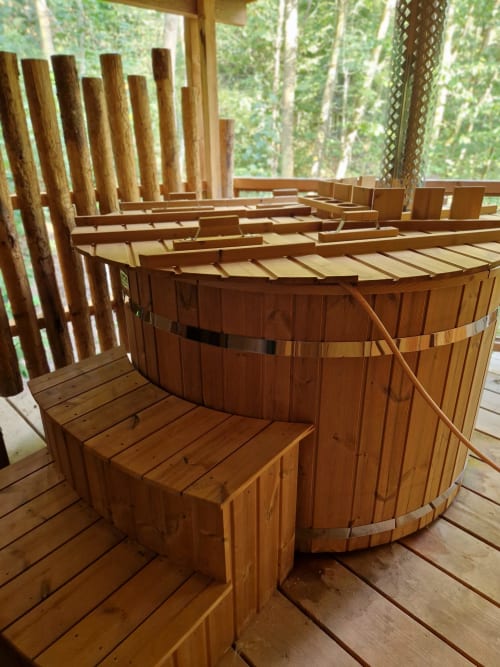 Le bain nordique prévu pour 4 personnes.