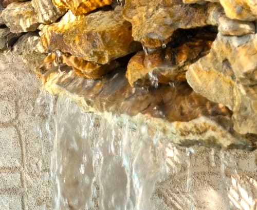 Les eaux fraiches de la cascade enchantée
