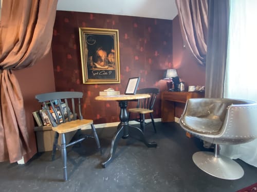 Coin salon et plateau de courtoisie