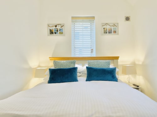 Home - Westward Ho - Bideford - Devon - BnB - Uk - Holiday - Hot Tub - Comfortable - great views - walking close by - nature