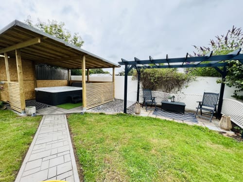 Home - Westward Ho - Bideford - Devon - BnB - Uk - Holiday - Hot Tub - Comfortable - great views - walking close by - nature