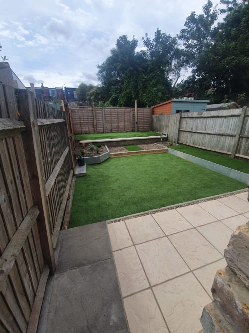 Home | Short Stay Mid Stay | London | Uk | Central | garden | windows | comfortable 