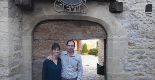Nathalie et Vincent vous accueillent - La Source Gilhodes - Masion d'hôtes en Vallée du Lot - Aveyron