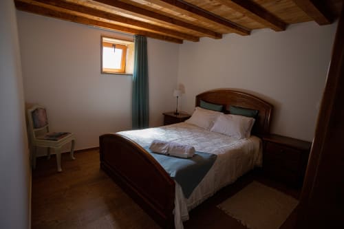 Casa das Tias, alojamento local, Porto quartos conforto, férias, fim-de-semana, norte, Portugal, praia, piscina, churrasqueira, festas, verão. bonita aconchegante e económica amiga ambiente. Cozinha maquina lavar roupa louça, frigorífico forno micro-ondas.