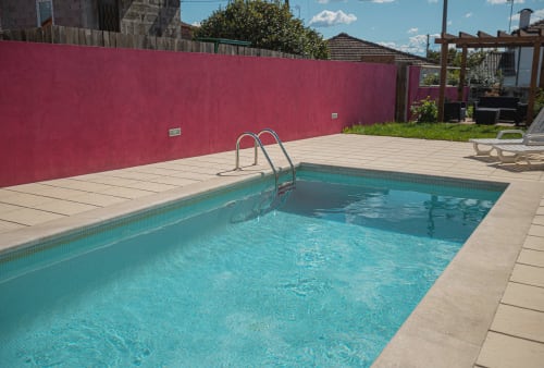Casa das Tias, alojamento local quartos conforto, férias, fim-de-semana, norte, Portugal, praia, piscina, churrasqueira, festas, verão. bonita aconchegante e económica amiga ambiente. Cozinha maquina lavar roupa louça, frigorífico forno micro-ondas.
