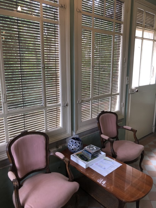 Maison de la Comtesse | Cosne d'Allier | Pool | Family Functions | Clean | Cozy | Sleeps 12 | BBQ | B&B 