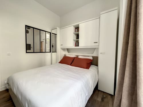 Appartement La Verrière au Laurencin, appart’hôtel à Sens centre-ville. Cuisine équipée, wifi, linge, arrivée autonome, chambre avec salle d'eau. Réservez en direct.
