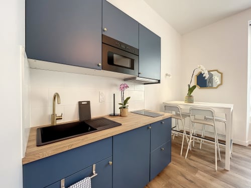 Appartement La Plage au Laurencin, appart’hôtel à Sens centre-ville. Cuisine équipée, wifi, linge, arrivée autonome. Réservez en direct.