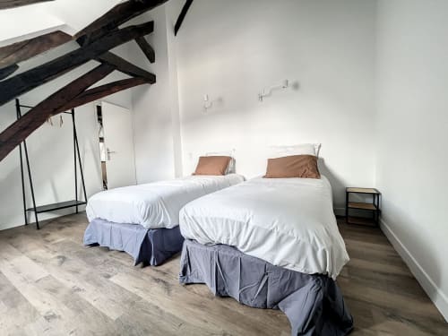 Appartement Le Comble au Laurencin, appart’hôtel à Sens centre-ville. Cuisine équipée, wifi, linge, arrivée autonome, lits jumeaux. Réservez en direct.