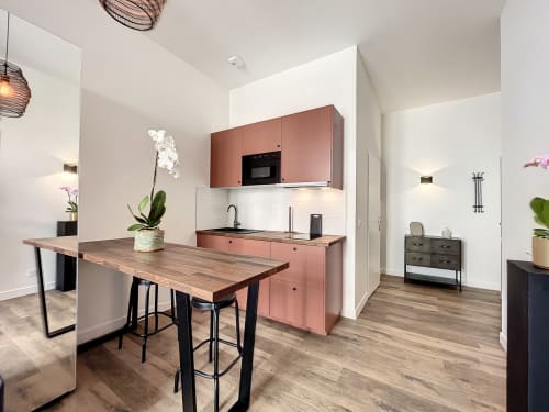 Appartement Le Rétro au Laurencin, appart’hôtel à Sens centre-ville. Cuisine équipée, wifi, linge, arrivée autonome. Réservez en direct.