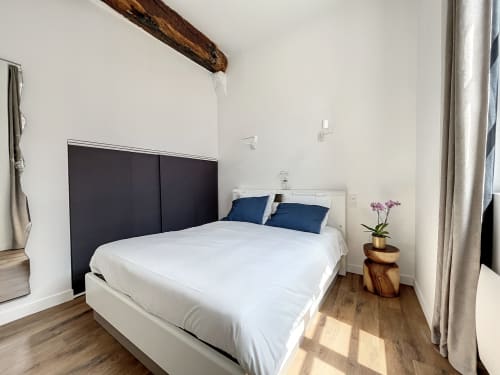 Appartement Le Cocon au Laurencin, appart’hôtel à Sens centre-ville. Cuisine équipée, wifi, linge, arrivée autonome, lit Queen-size. Réservez en direct.