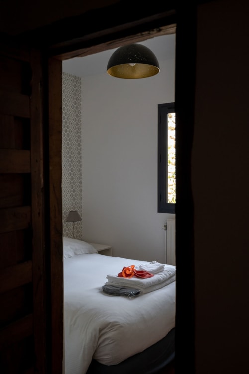 chambre  dans une superbe maison de famille en plein coeur du vexin français à 1 heure de Paris et  10 minutes de Giverny