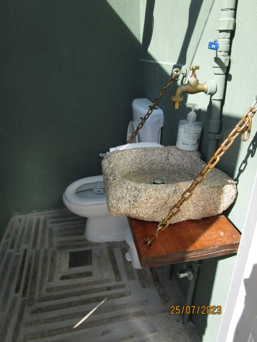 Casa das Tias, alojamento local quartos conforto, férias, norte, Portugal, praia, piscina, churrasqueira, festas, verão. bonita aconchegante e económica amiga ambiente. Cozinha maquina lavar roupa louça, frigorífico forno micro-ondas. 