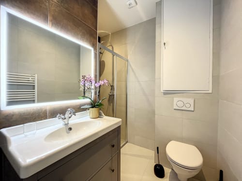 Appartement Le Peachy au Laurencin, appart’hôtel à Sens centre-ville. Cuisine équipée, wifi, linge, arrivée autonome, salle d'eau, lave-linge. Réservez en direct.