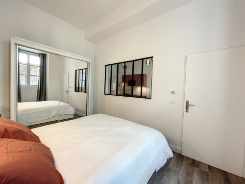 Appartement Le Peachy au Laurencin, appart’hôtel à Sens centre-ville. Cuisine équipée, wifi, linge, arrivée autonome. Réservez en direct.