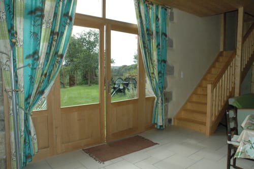 Ferienhaus Ker Huon - Blick auf den Garten - Ferienhaus mit privatem, überdachten und beheizten Pool, Ferienvermietung, Rosa Granitküste - Côtes d'Armor - Bretagne - Perros Guirec Tréguier Trégastel Paimpol