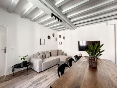 Appartement Le Duplex au Laurencin, appart’hôtel à Sens centre-ville. Cuisine équipée, wifi, linge, arrivée autonome, smart tv. Réservez en direct.
