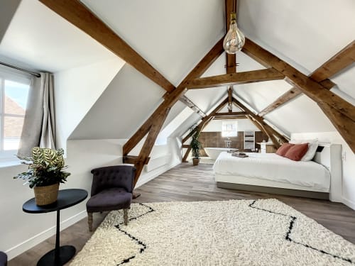 Appartement Le Duplex au Laurencin, appart’hôtel à Sens centre-ville. Cuisine équipée, wifi, linge, arrivée autonome, lit king size. Réservez en direct.