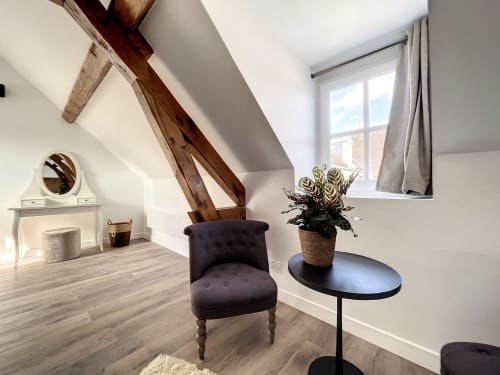 Appartement Le Duplex au Laurencin, appart’hôtel à Sens centre-ville. Cuisine équipée, wifi, linge, arrivée autonome, boudoir. Réservez en direct.