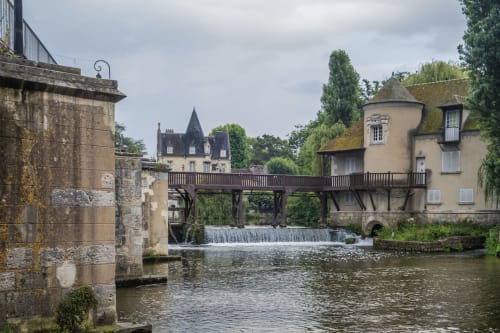 Le Laurencin est un appart’hôtel au cœur de Sens, aux portes de la Bourgogne : 15 appartements meublés tout équipés, dans un hôtel particulier, à deux pas de la cathédrale et proche de la gare.