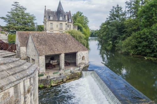 Le Laurencin est un appart’hôtel au cœur de Sens, aux portes de la Bourgogne : 15 appartements meublés tout équipés, dans un hôtel particulier, à deux pas de la cathédrale et proche de la gare.