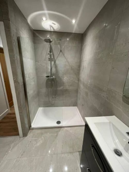 luxurious lodging - lough erne resort - enniskillen - comfort - tranquil - cozy - large - stunning retreat - hot tub