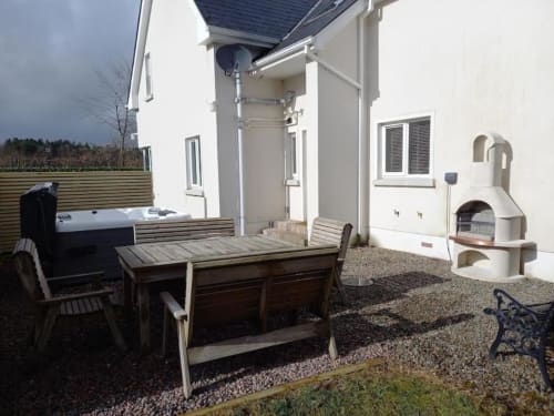 luxurious lodging - lough erne resort - enniskillen - comfort - tranquil - cozy - large - stunning retreat - hot tub