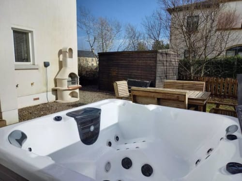 luxurious lodging - lough erne resort - enniskillen - comfort - tranquil - cozy - large - stunning retreat - hot tub